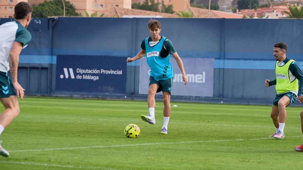 Málaga CF Adrián Niño