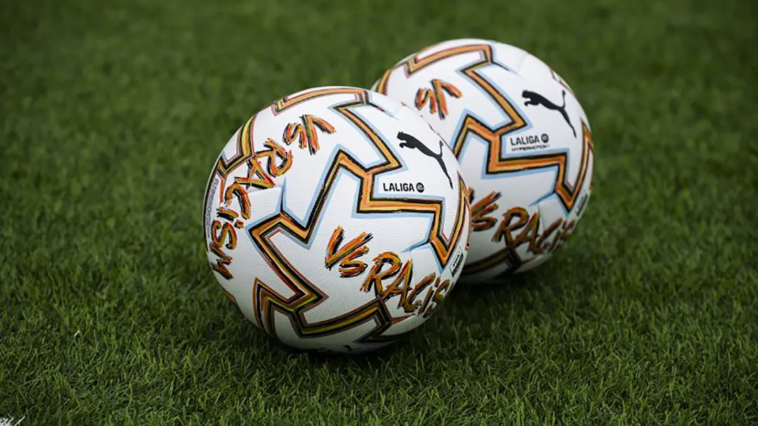 Balón contra el racismo